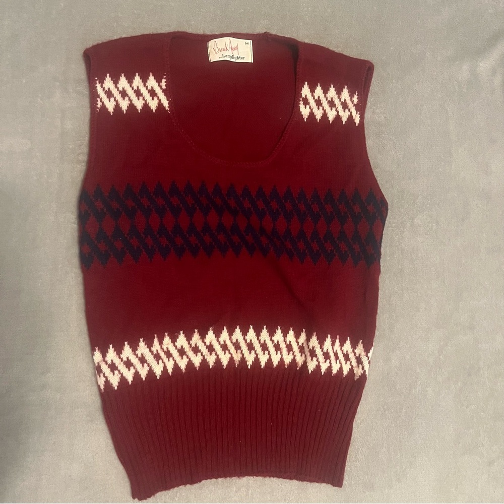 Women's Burgundy Knit Vintage Vest Christmas